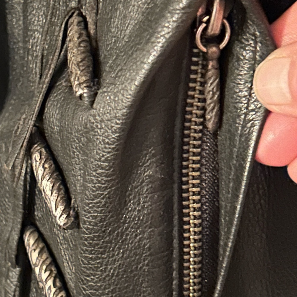 Harley-Davidson Black Leather Jacket with Fringe and Zipper Accents - Picture 7 of 16